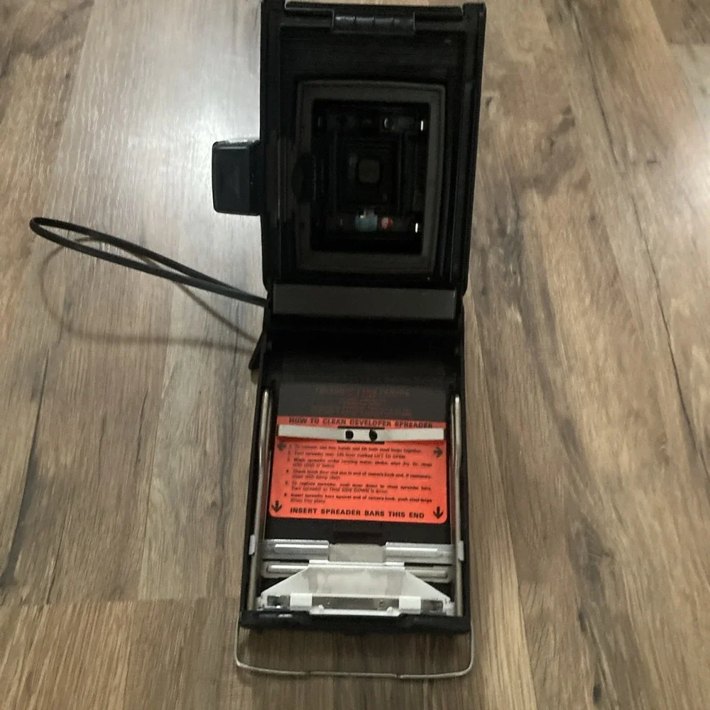 Vintage 1971/72 Black POLAROID LAND CAMERA SUPER COLORPACK instant film‎ camera
